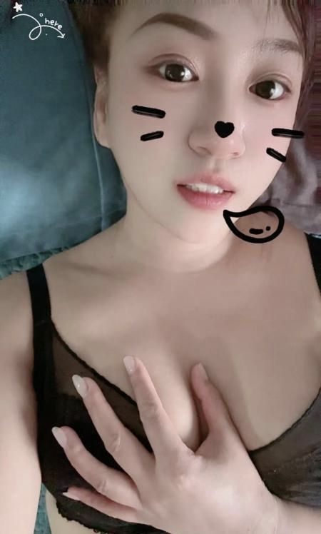 放得开的少妇