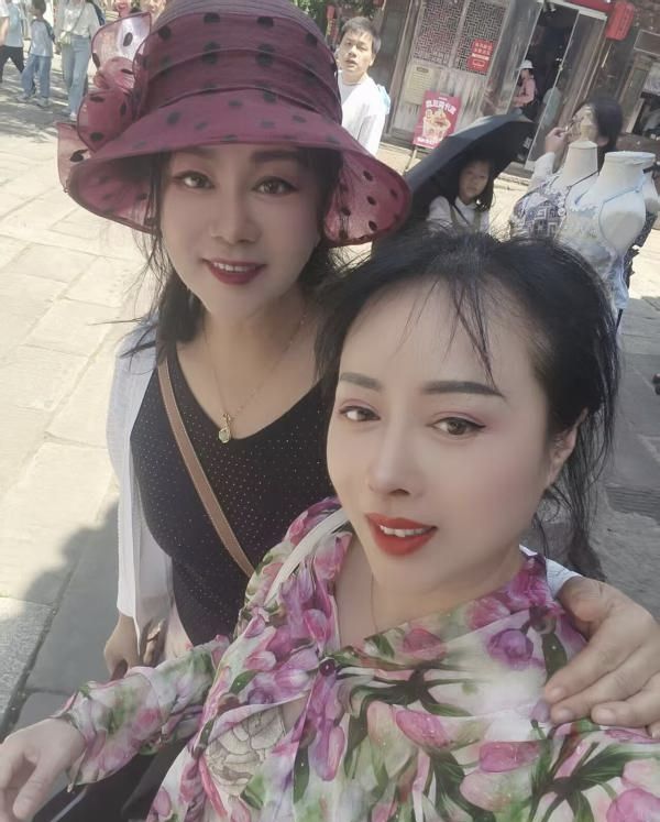 服务型二嫂