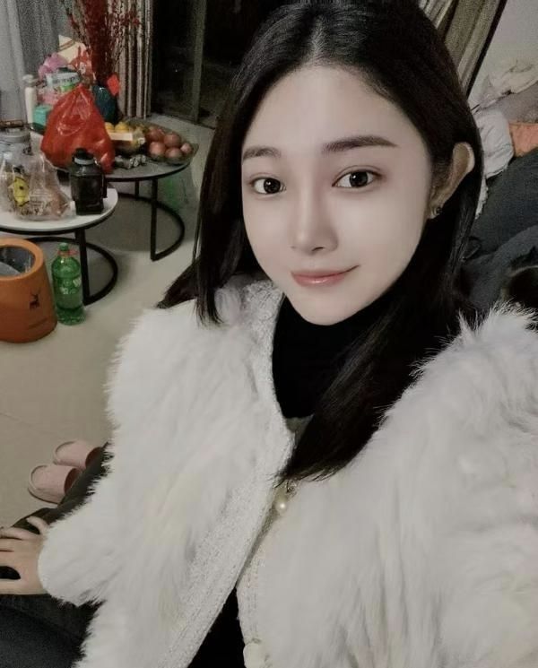 海口美女初心